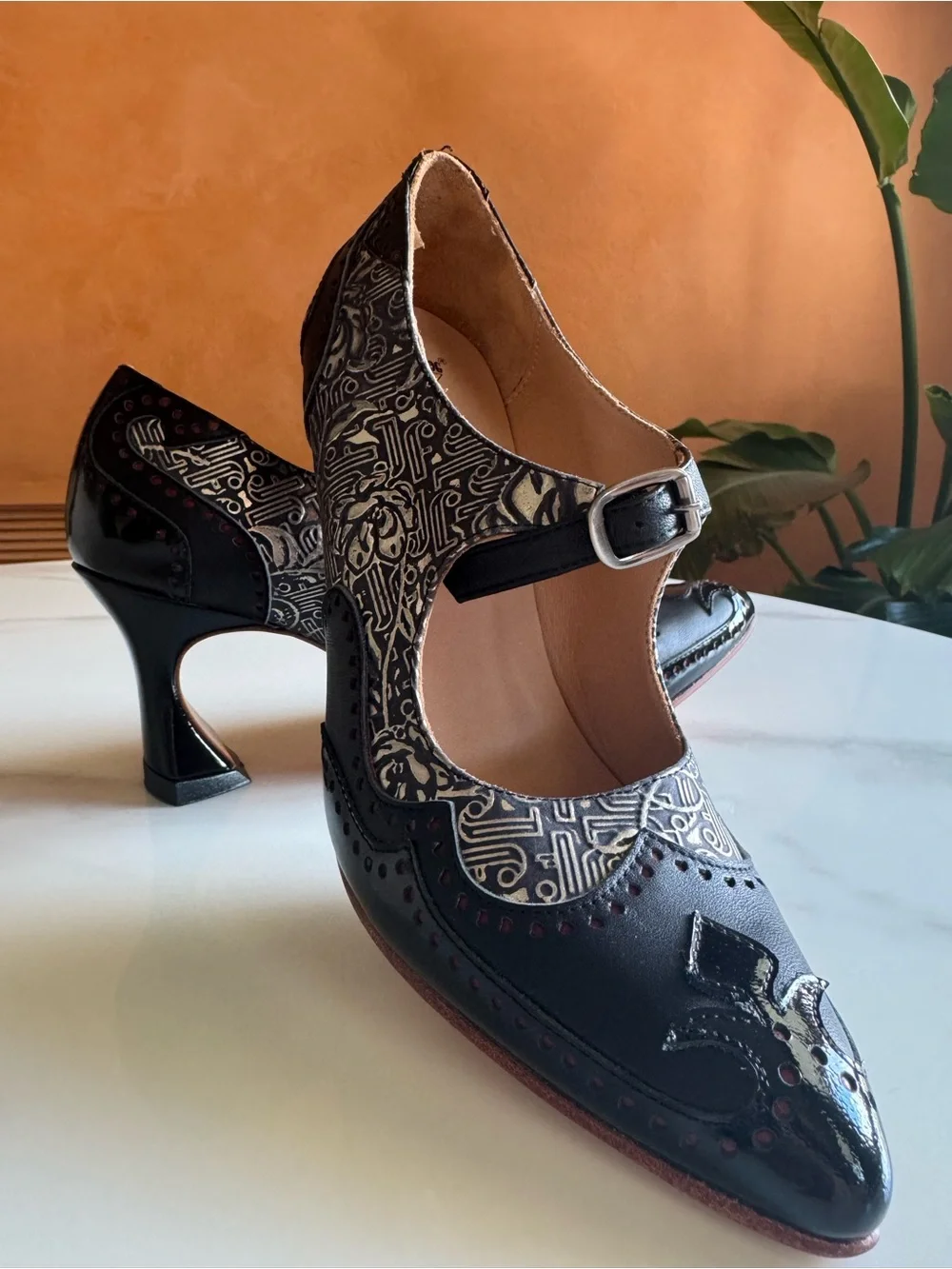 John Fluevog Boudicca Big Presence Black Silver Mary Jane Heels 7